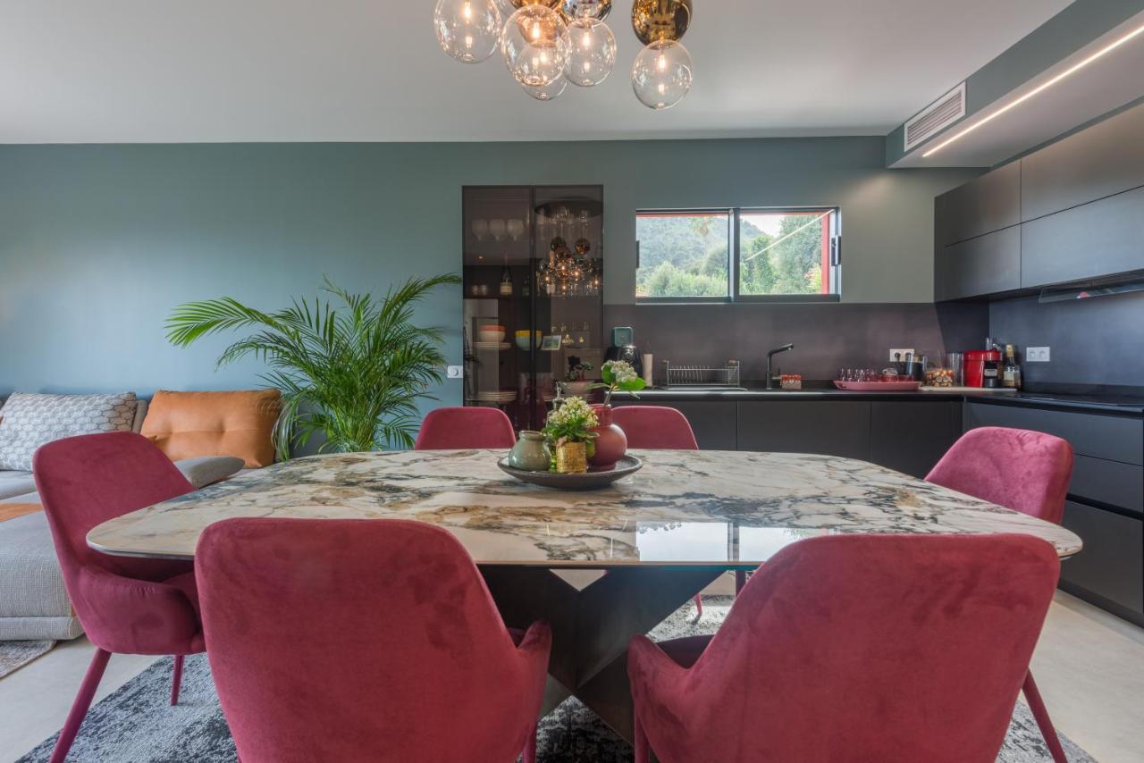 אזה Deluxe Villa Graziella 200 M From The Beach מראה חיצוני תמונה