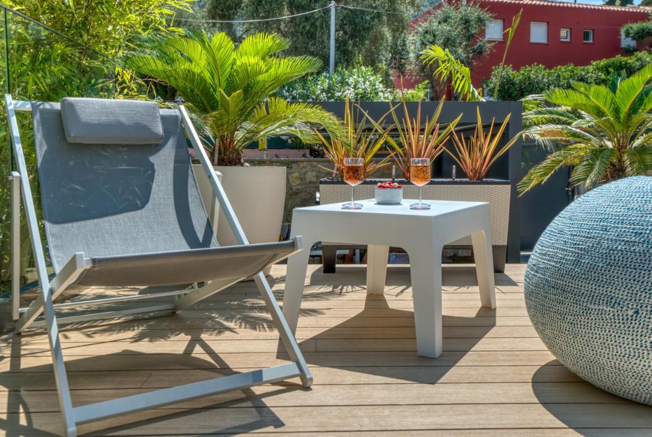אזה Deluxe Villa Graziella 200 M From The Beach מראה חיצוני תמונה