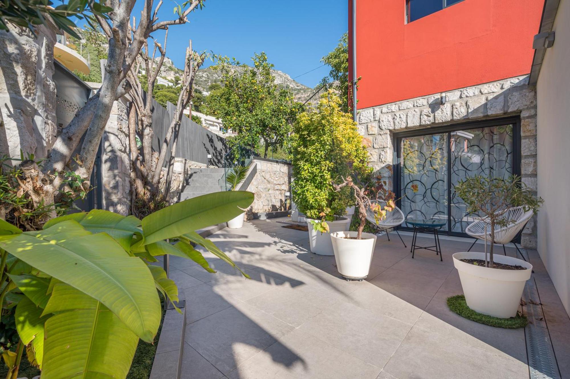 אזה Deluxe Villa Graziella 200 M From The Beach מראה חיצוני תמונה
