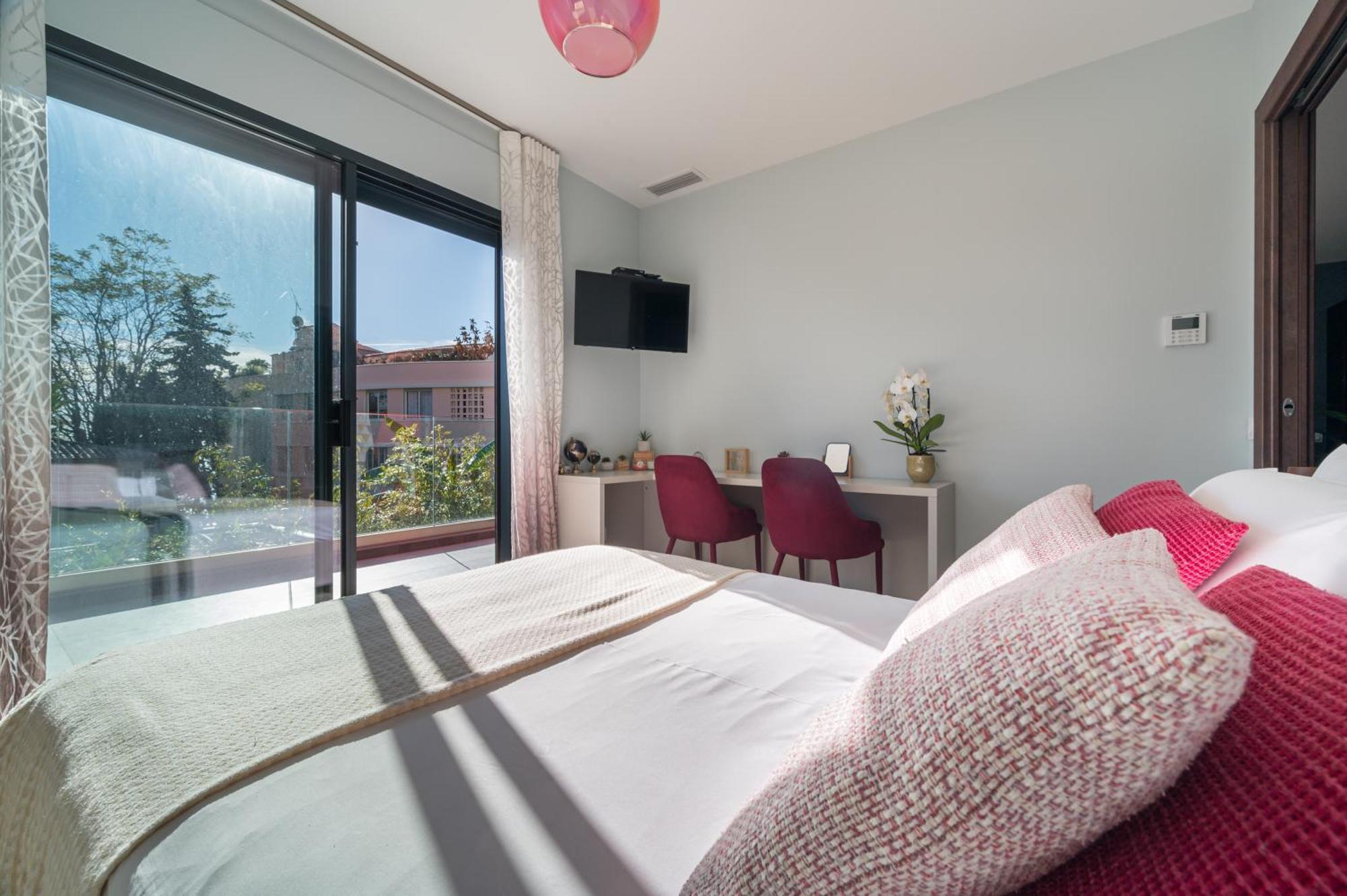 אזה Deluxe Villa Graziella 200 M From The Beach מראה חיצוני תמונה