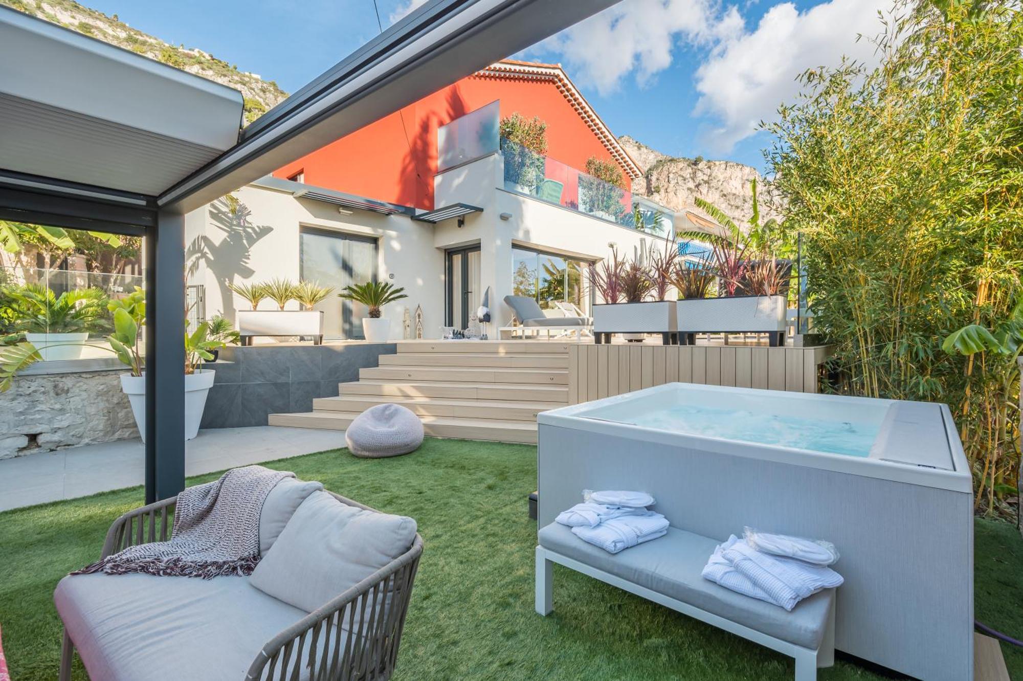 אזה Deluxe Villa Graziella 200 M From The Beach מראה חיצוני תמונה